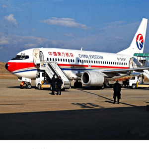甘孜康定航空运输航空快运业稳步发展的原因是什么？
